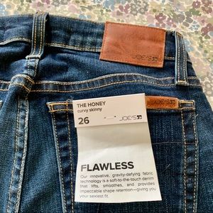 NWT Joe’s Jeans “The Honey” Curvy Skinny